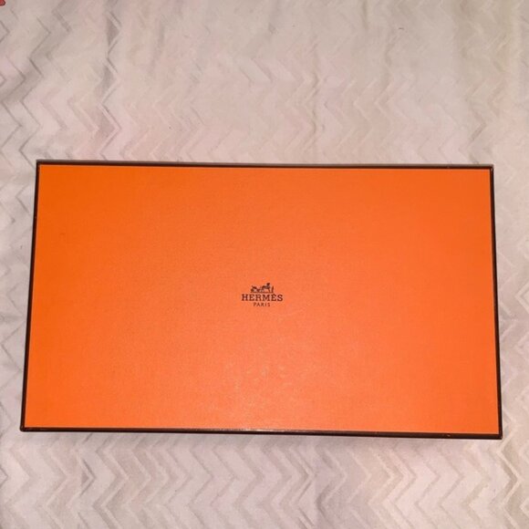 HERMES SHOE BOX!! - Picture 1 of 7